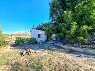 Propriété à Finestrat Pueblo. Parcela rústica con casita de aperos en finestrat