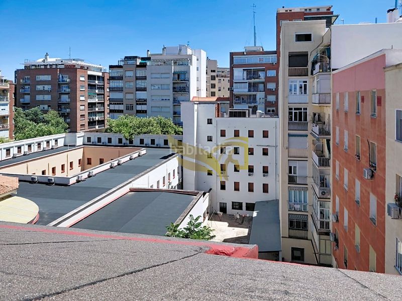 Foto b5bf2be6-87e0-46f2-a3ff-4ad2c3f98e5d. Àtic amb calefacció aparcament a Vallehermoso Madrid