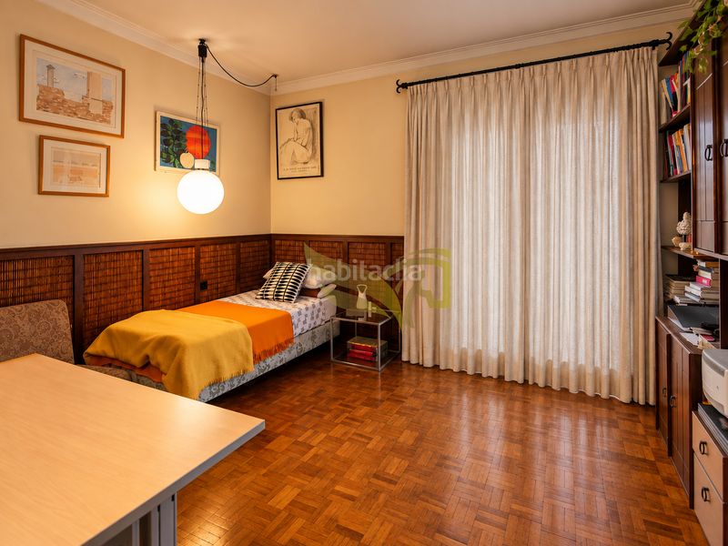Foto b1118d91-8c28-45cc-80bf-dcd1b9a720d5. Pis amb aparcament a Guindalera Madrid