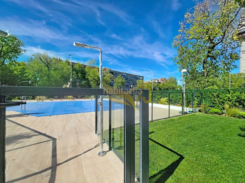 Foto a50bcf6e-1ff8-4a89-9359-930eda356dfb. Pis amb calefacció aparcament piscina a Estrella Madrid