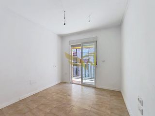 Appartement  Calle san pascual. Cuando tener espacio y garaje marca la diferencia