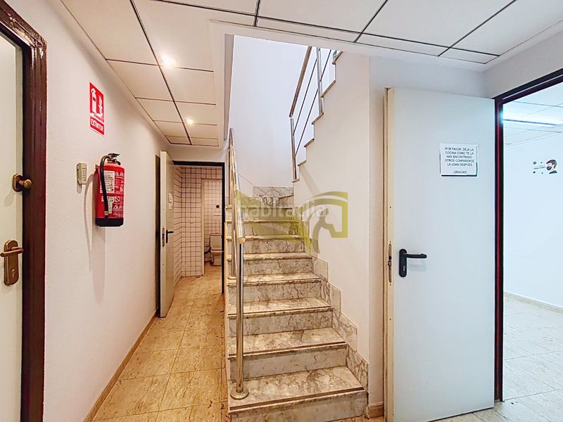 Foto 773587de-ed30-4bbc-a95a-1233e5478500. Local comercial a Alcantarilla