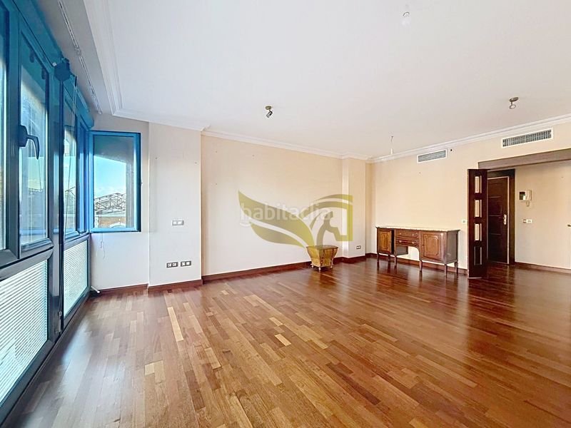 Foto 1abfc25e-5ea5-4cd1-a164-71f46da2f0d5. Pis amb calefacció aparcament a San Bernardo Sevilla