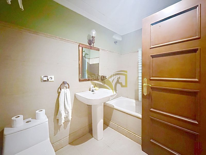 Foto 9003ae9b-acee-4a52-8659-709b184c99cc. Pis amb calefacció aparcament a San Bernardo Sevilla