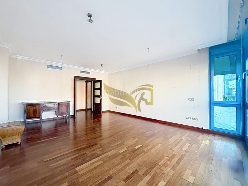 Foto 9e5cad61-e50d-4b46-8801-6e0361963079. Pis amb calefacció aparcament a San Bernardo Sevilla