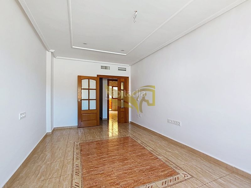 Foto 3b905541-3ace-46f4-8510-df554b5c4635. Pis a Santomera