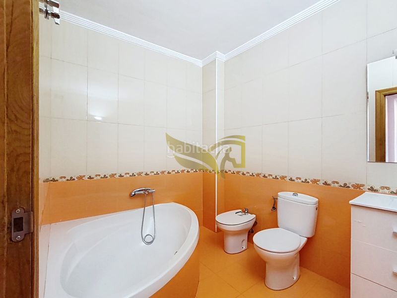 Foto abedf9db-4edf-428a-80fd-b80126b2bbb3. Pis a Santomera