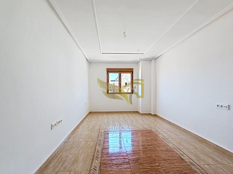 Foto bdec16e4-f059-4275-b95c-45de85e23310. Pis a Santomera