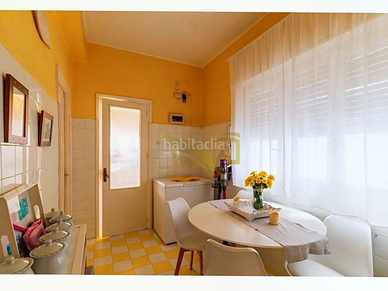 Foto 3419b5b2-e9e3-452b-96d4-5ab976d1453e. Pis amb calefacció aparcament a Castillejos-Cuzco Madrid