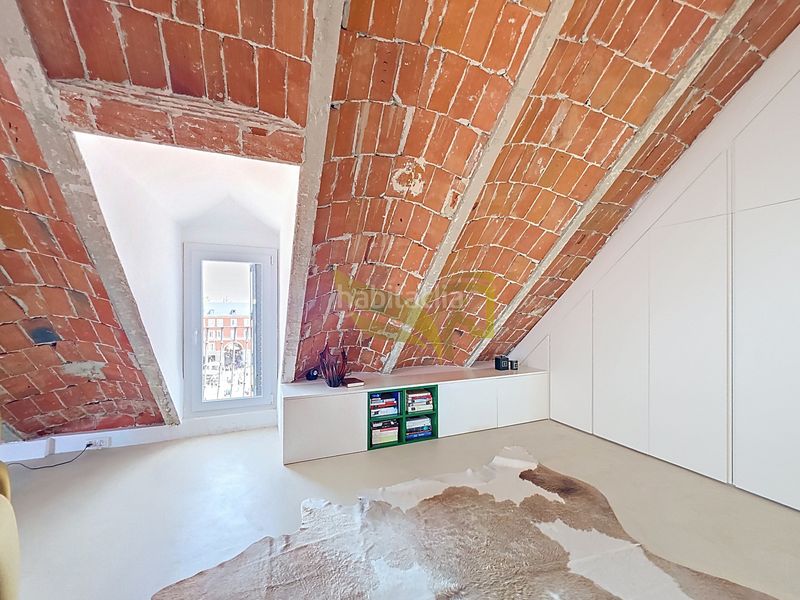 Foto 96acd590-a5d1-4dd5-ac27-e94912013720. Àtic amb calefacció a Sol Madrid