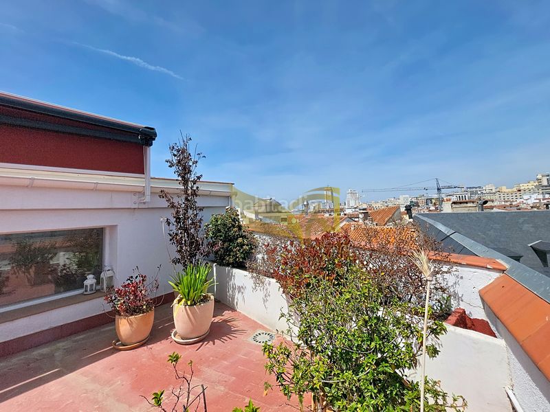 Foto b45c2e32-5bae-423e-9969-da34c3bf86f7. Àtic amb calefacció a Sol Madrid