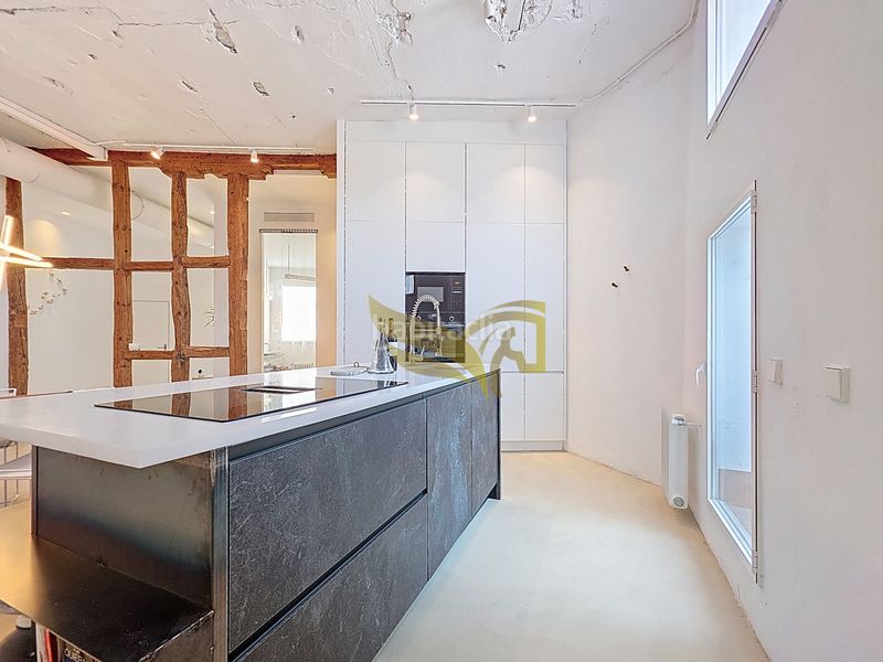 Foto b716828f-b514-4a11-abb5-93e049a6e03f. Àtic amb calefacció a Sol Madrid