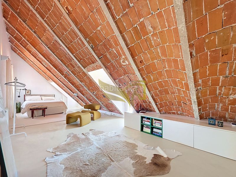 Foto db714fee-0076-47b0-991a-79c6e6c718e4. Àtic amb calefacció a Sol Madrid