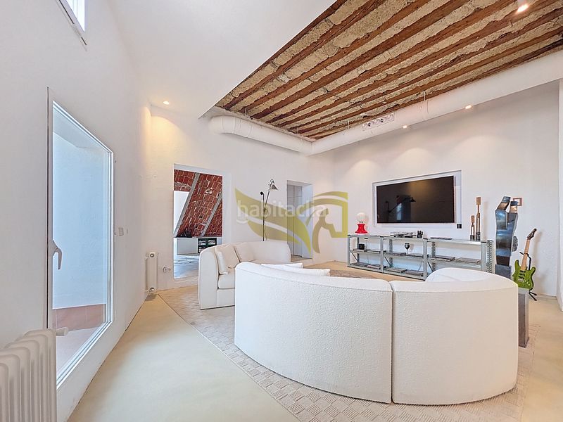 Foto f7eb9182-5aa1-421a-b524-5acbb3496eef. Àtic amb calefacció a Sol Madrid