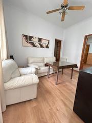 Miete Etagenwohnung  Plaza santa ana. Se alquila piso reformado en el casco antiguo - junto a puerta p