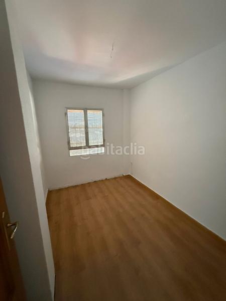 Foto cbbacdf7-c28d-44f5-ae17-f9ddbf6d15ac. Piso se vende vivienda en san fernando con terraza en Badajoz