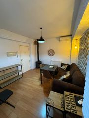 Rent Flat  Calle agustina de aragón. Se alquila atico con terraza en el centro, junto a los maristas