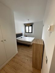 Miete Etagenwohnung  Calle matilde tagle ortiz. Se alquila piso de obra nueva en avda de elvas, junto a la unive