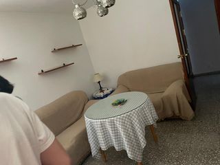 Affitto Appartamento  Avenida jose maría alcaraz y alenda. Se alquila piso para estudiantes en valdepasillas, en avda alcar