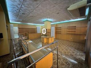 Rent Business premise  De ramon llull. Se alquila local en inca