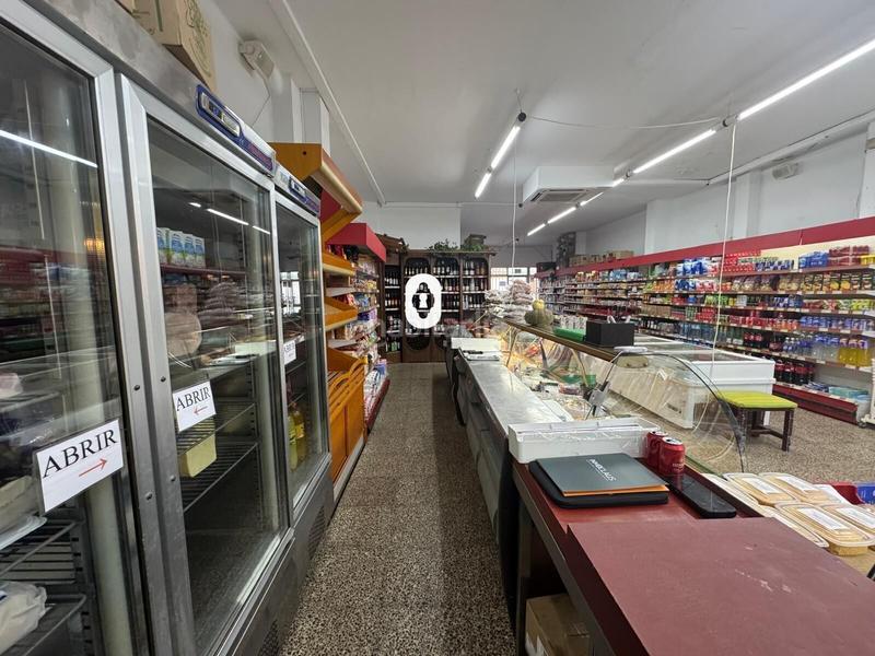 Foto 9d897b2b-58e0-445e-b763-2c0e22f05de0. Alquiler local comercial se alquila o traspasa local comercial, . en Inca