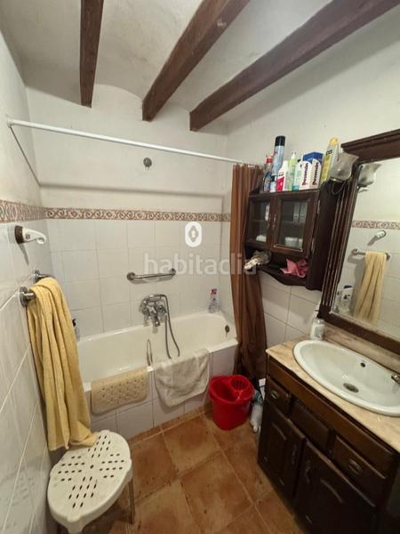 Foto 19103dd7-4fdf-42af-ad87-b02247af91bf. Chalet se vende triplex . en Lloseta