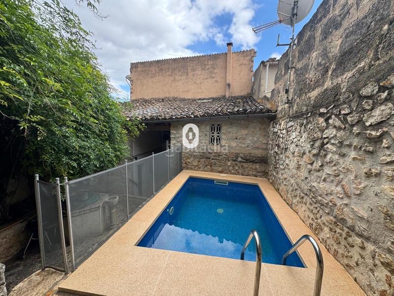 Foto 78c5d068-37ae-4b12-bd5d-6e04602182d5. Chalet se vende triplex . en Lloseta