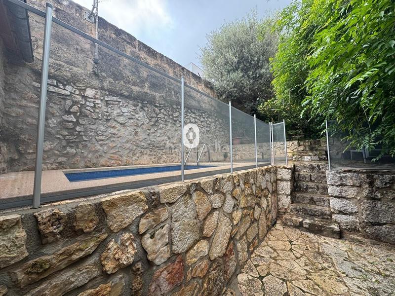 Foto c13b3b7d-4380-4b19-b0f7-7f25a2506376. Chalet se vende triplex . en Lloseta