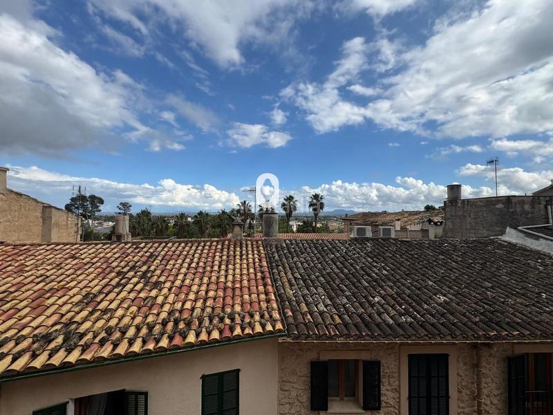 Foto f090444b-68e0-48b9-b75a-e19f3c3fb9bc. Chalet se vende triplex . en Lloseta