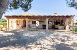 Masia  Poligono 3. Finca rústica con piscina en venta a las afueras de inca.