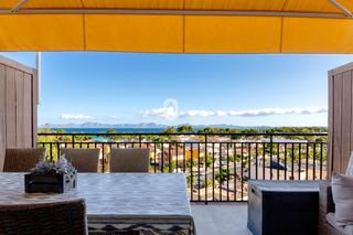 Duplex  Carrer nenufars, dels. Piso con terraza y vistas al mar