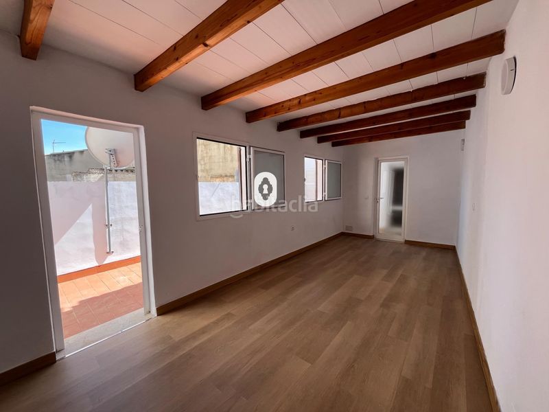 Foto add2c8d5-91e0-46e3-8215-f800e37a2b2c. Maison avec parking dans Centro Inca