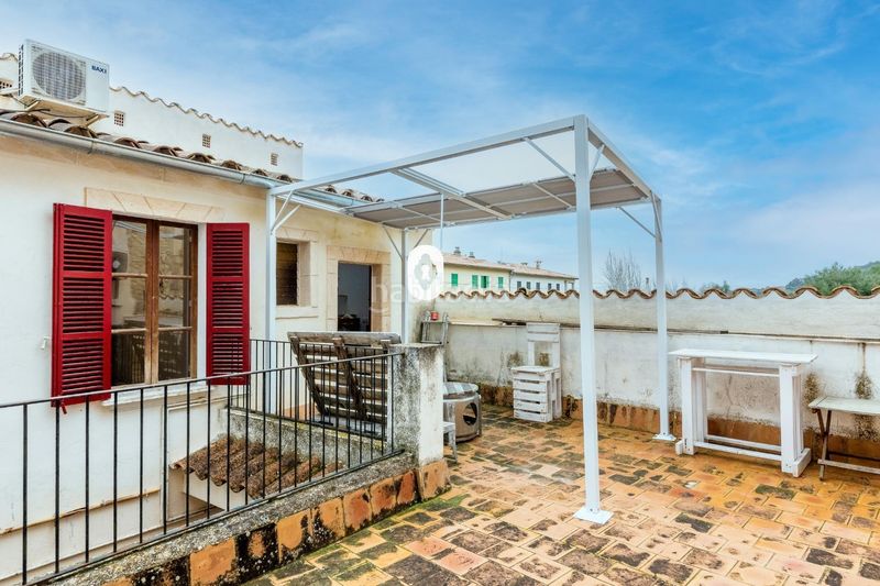 Foto 079a9402-43dd-4dc7-abe3-2318da4e5a89. Casa aparellada amb aparcament a Selva