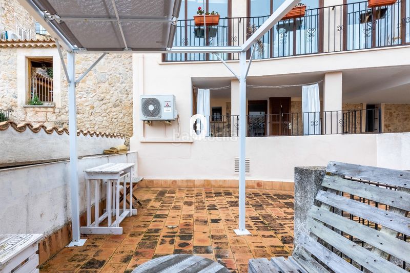 Foto 45fe799c-8d1b-49fb-92bf-5635e016771e. Casa aparellada amb aparcament a Selva