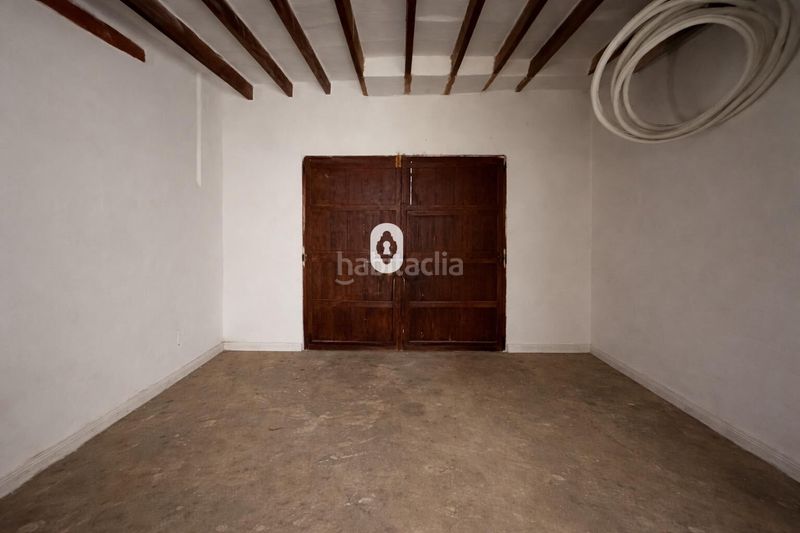 Foto 9fa8c6b4-9af4-4928-bba2-0822bab19038. Casa aparellada amb aparcament a Selva