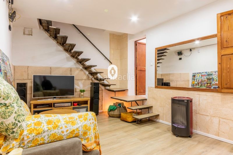 Foto db7eb3b5-31a6-47ef-9b32-73918c2032f4. Casa aparellada amb aparcament a Selva
