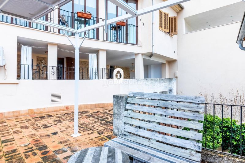 Foto e0615a7f-b37d-473f-9847-ff0915e6ada6. Casa aparellada amb aparcament a Selva
