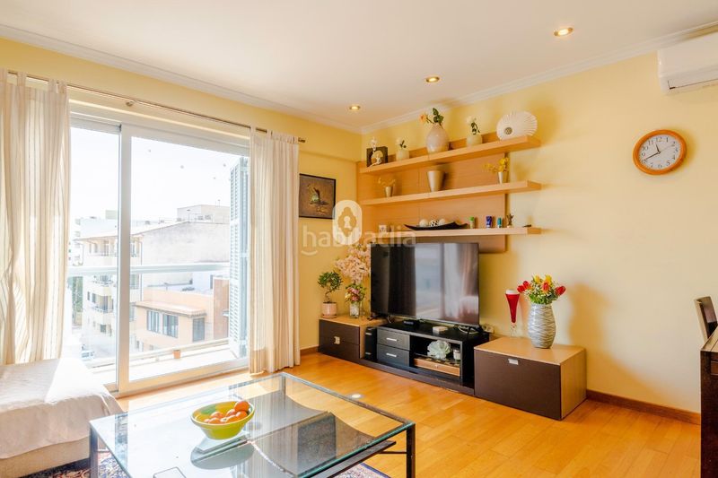 Foto 888536de-54ed-45f9-bdc0-d7f8866a9431. Àtic amb calefacció a port de Pollença Pollença