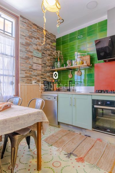 Foto 7668a5db-1e53-44b1-b3e9-f9c009737548. Planta baixa amb aparcament piscina a El Terreno Palma de Mallorca