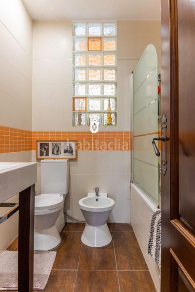 Foto ab9b8920-cbbb-4564-a09d-8edc4f9f9371. Planta baixa amb aparcament piscina a El Terreno Palma de Mallorca