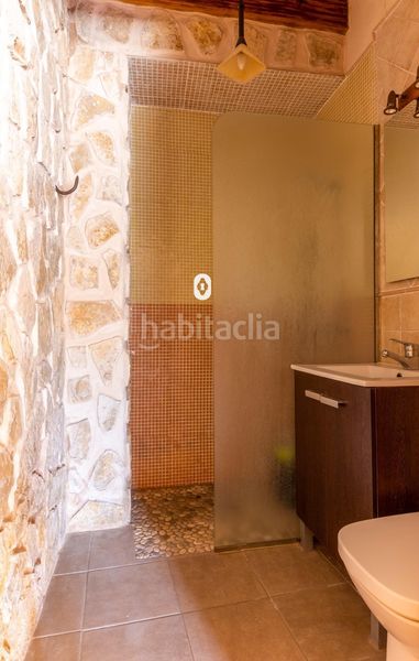 Foto 40b6399b-79ac-4bbf-94e0-8d414f2ca554. Casa adossada amb aparcament a Selva