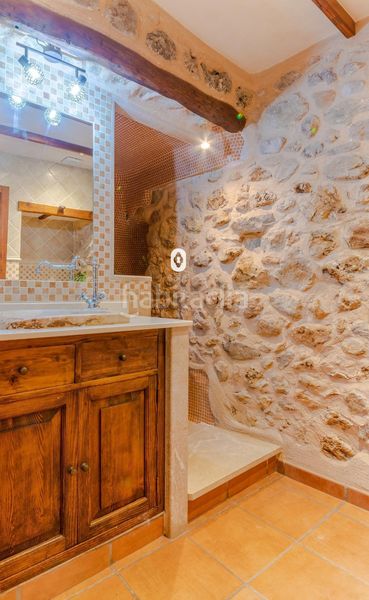 Foto 6614107a-2685-447c-930f-f993177acc58. Casa adossada amb aparcament a Selva