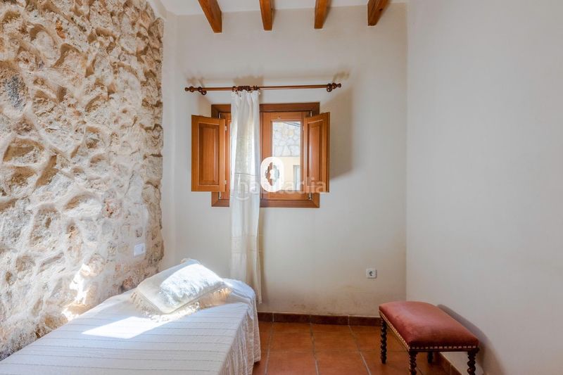 Foto a9bdb08f-0042-49f7-931c-e3f9b859ed60. Casa adossada amb aparcament a Selva