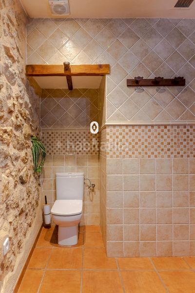 Foto b3b3626b-64f2-492d-921f-dae2df262726. Casa adossada amb aparcament a Selva