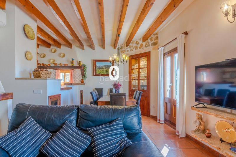 Foto be37522d-c54e-4d7c-a15a-2ed541b054b8. Casa adossada amb aparcament a Selva