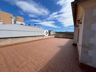Casa  Rosella. Amplia vivienda unifamiliar en sant jordi con terraza y con gara