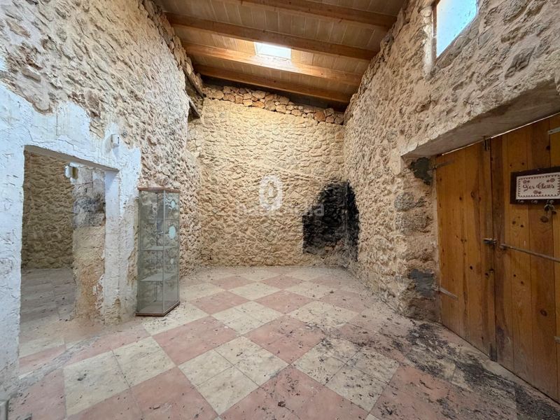 Foto d59cf3d9-7ccc-4a27-afb3-c6f2dfde1e21. Masia amb aparcament a Zona Periurbana Inca