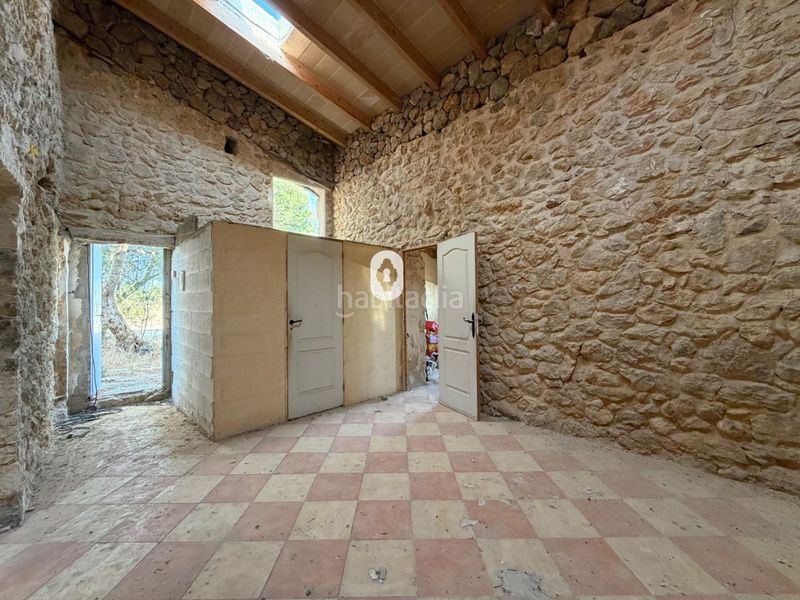 Foto d80a0ffe-50e1-4b27-87da-dd9adf7c3465. Masia amb aparcament a Zona Periurbana Inca