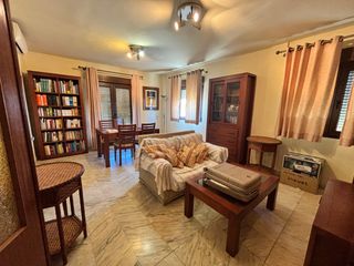 Flat in Olivenza. Piso en los amigos