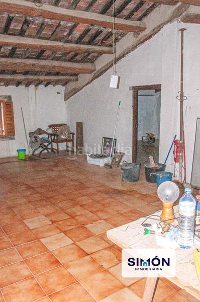 Foto cdc33298-4611-4d50-8458-7a8d2e595fb0. Bauernhof mit parking in Gaià